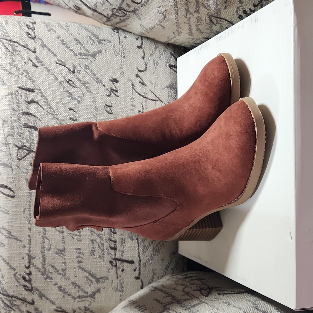 Sun + Stone Mahogany Boots